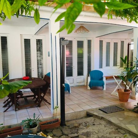 Habitation Santos 6 Personnes Terre De Haut Les Saintes Eksteriør billede