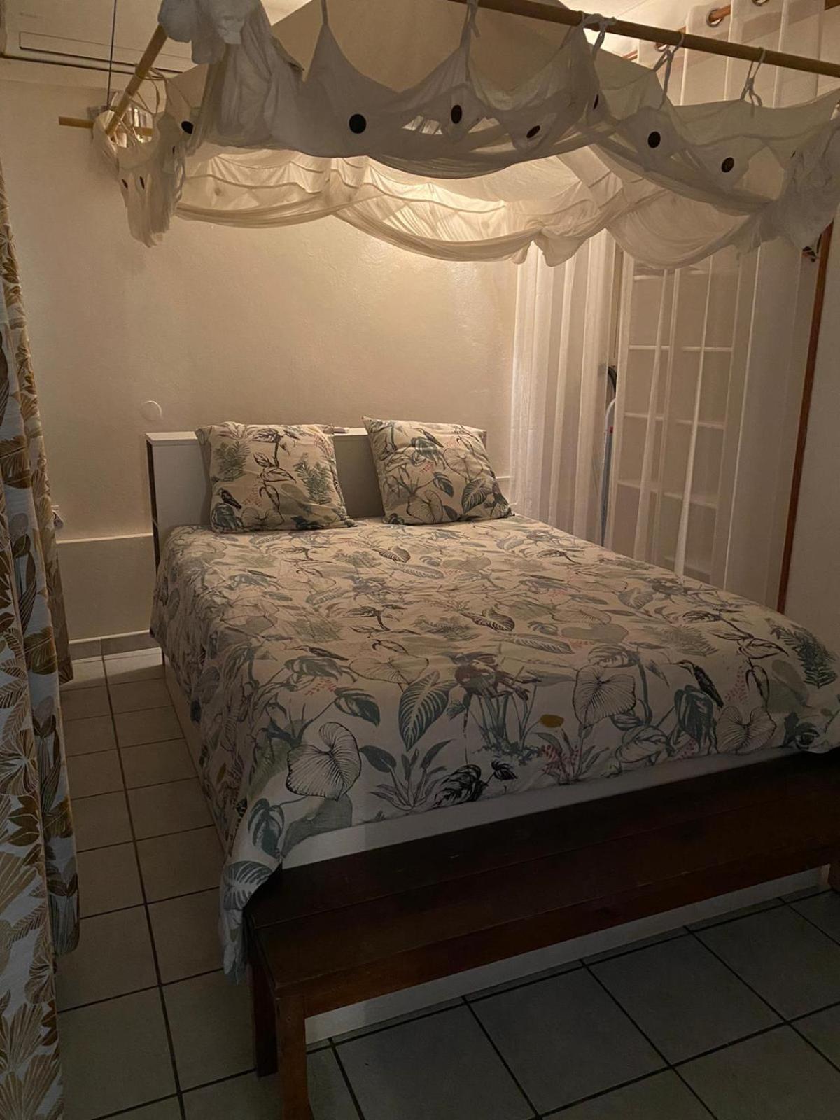 Habitation Santos 6 Personnes Terre De Haut Les Saintes Eksteriør billede
